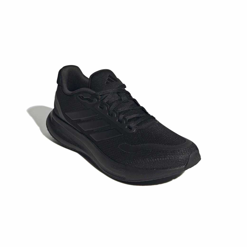 Tênis Adidas Runfalcon 5 preto vista 3/4 frontal, ideal para corrida e uso diário.